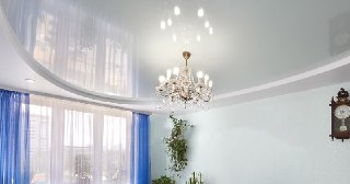 Глянцевый потолок Новошахтинск, цена от 4578 руб.